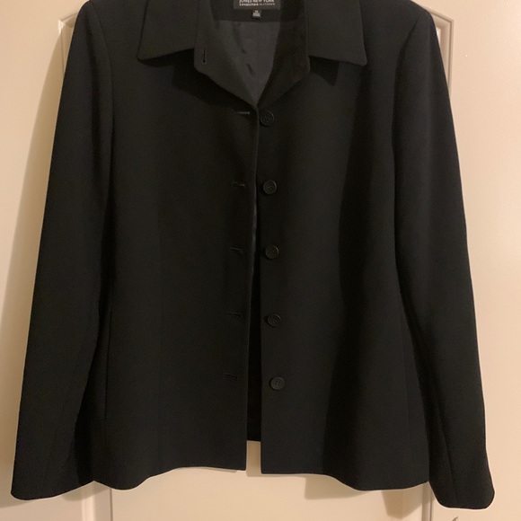 Jones New York Suit Jacket- Black - Picture 2 of 6